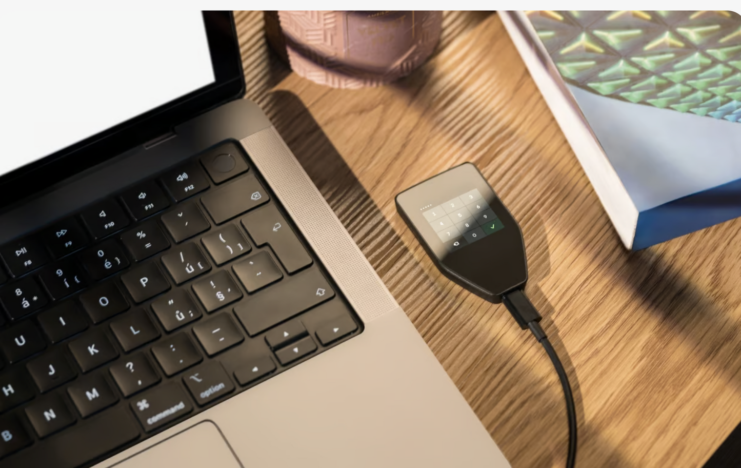 Hardware Wallet: Trezor Safe 5