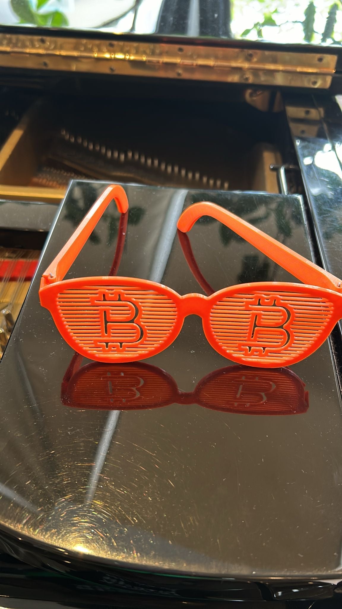 Bitcoin-Partybrille - Der Hingucker für die nächste Bitcoin Veranstaltung!